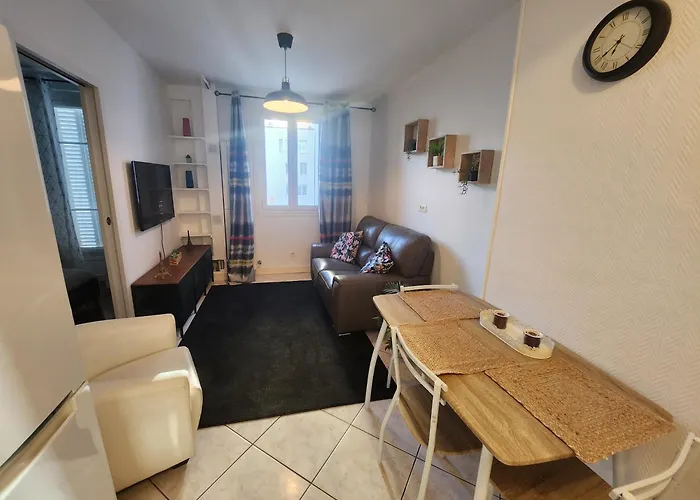 F2 Proche De La Defense Appartement *